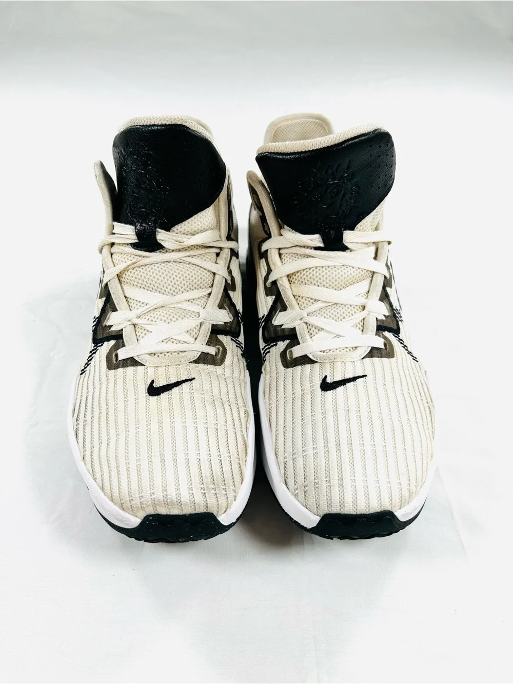 Nike LeBron Witness 6 TB Basketball Sneakers